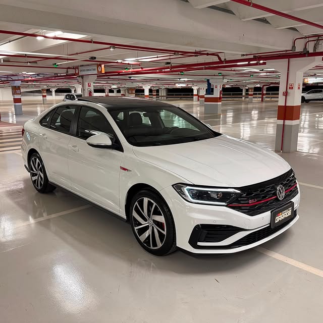 VOLKSWAGEN JETTA GLI - Imagem 5