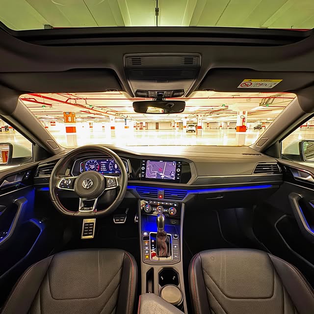 VOLKSWAGEN JETTA GLI - Imagem 7