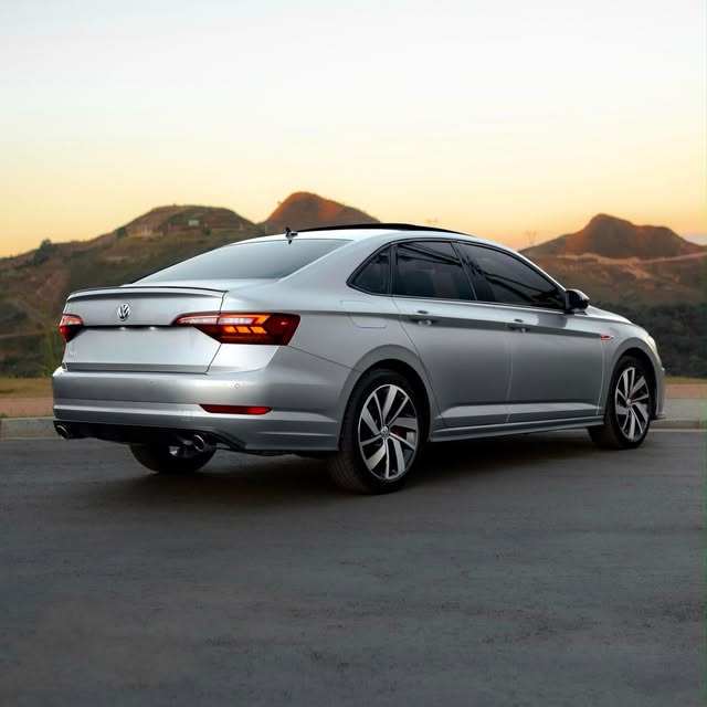 VOLKSWAGEN JETTA GLI - Imagem 4