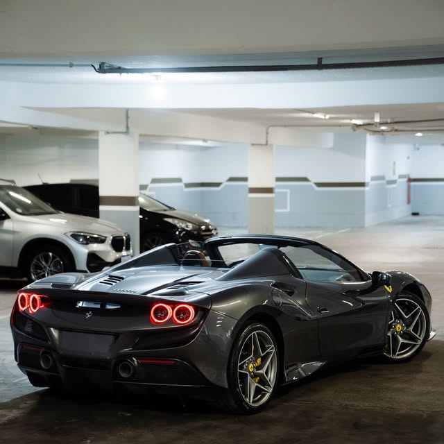 FERRARI F8 SPIDER - Imagem 11