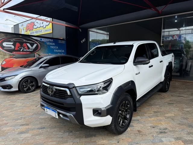 TOYOTA HILUX SR - Imagem 2