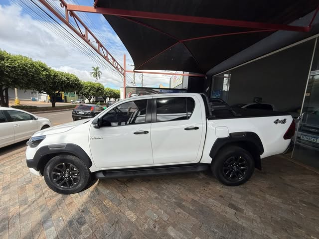 TOYOTA HILUX SR - Imagem 3