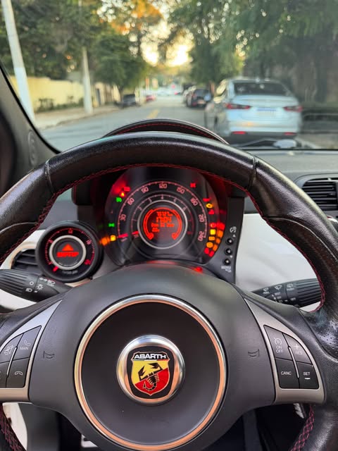 FIAT 500 ABARTH - Imagem 6