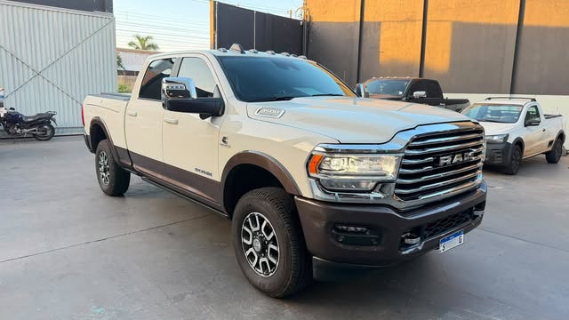 RAM 3500 LONGHORN LIMITED - Imagem 2