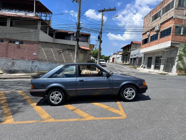FORD ESCORT XR3 - Imagem 2