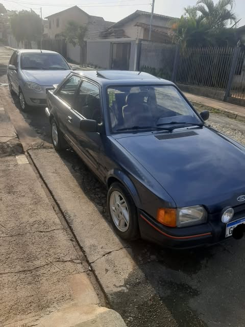 FORD ESCORT XR3 - Imagem 13