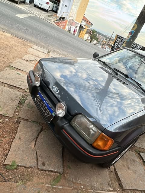 FORD ESCORT XR3 - Imagem 8