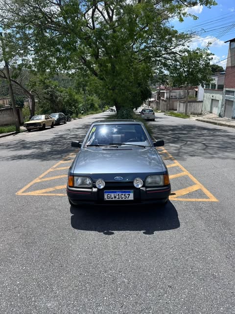 FORD ESCORT XR3 - Imagem 9