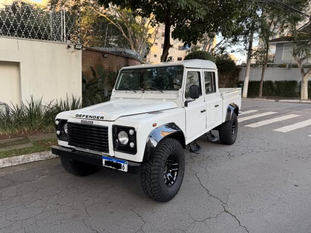 LAND ROVER DEFENDER - Imagem 1
