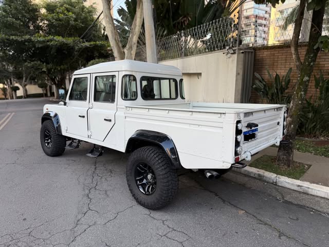 LAND ROVER DEFENDER - Imagem 4