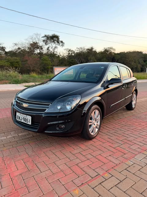 GM VECTRA GT - Imagem 2