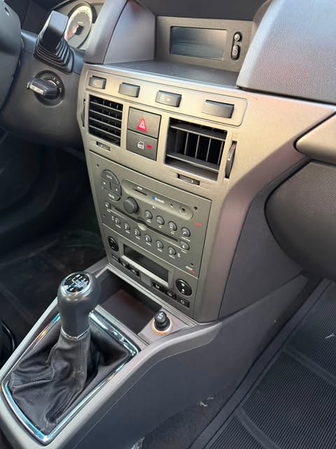 GM VECTRA GT - Imagem 10