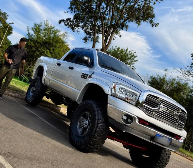 DODGE RAM 2500 SLT - Imagem 8