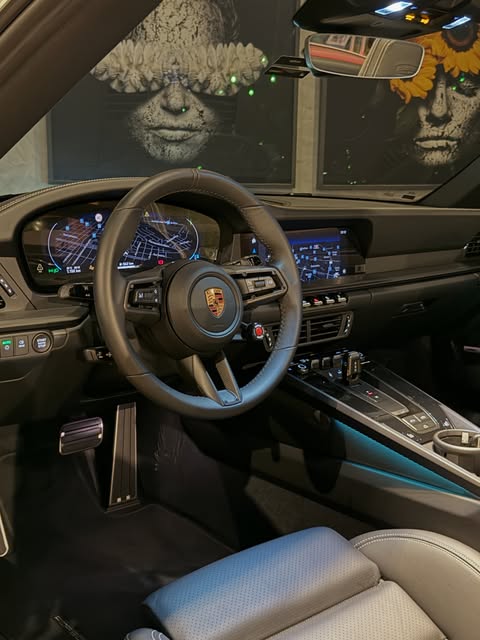 PORSCHE 911 GTS - Imagem 14