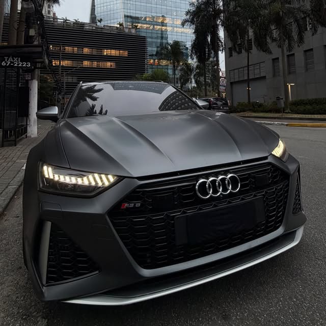 AUDI RS6 AVANT 4.0 TFSI QUATTRO BI-TURBO V8 - Imagem 11