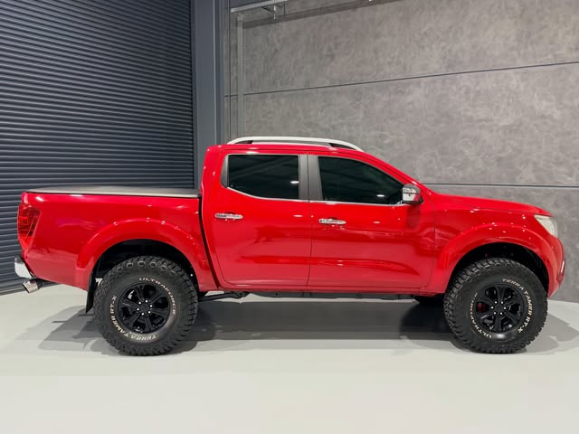 NISSAN FRONTIER LE - Imagem 6