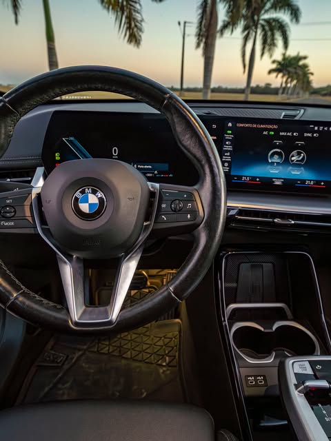 BMW X1 SDRIVE20I X-LINE - Imagem 17