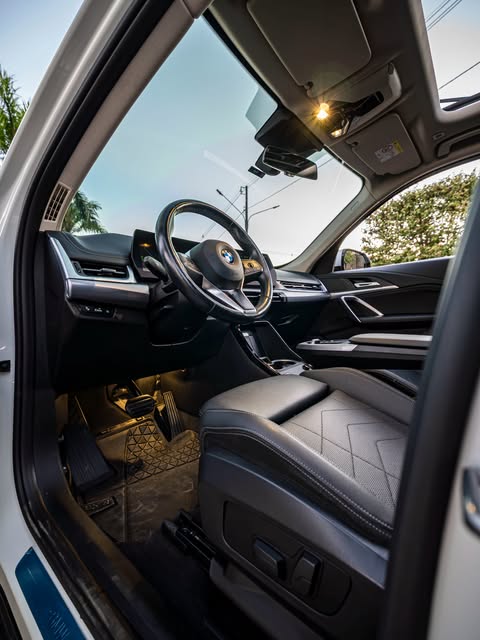 BMW X1 SDRIVE20I X-LINE - Imagem 3