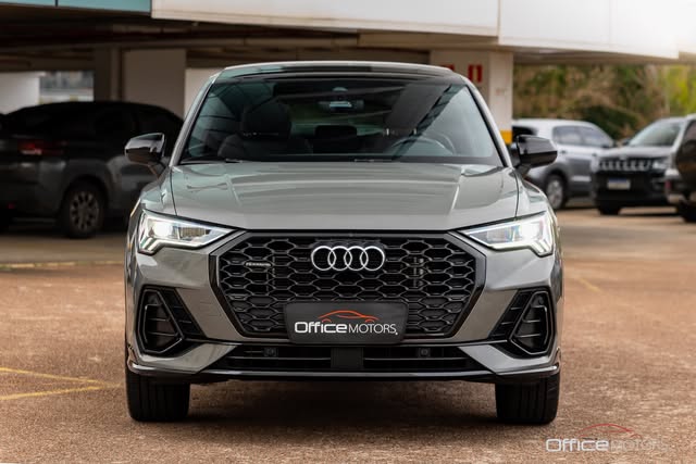 AUDI Q3 SPORTBACK PERFORMANCE BLACK - Imagem 4