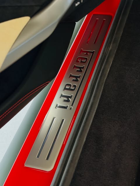 FERRARI 296 GTS - Imagem 17