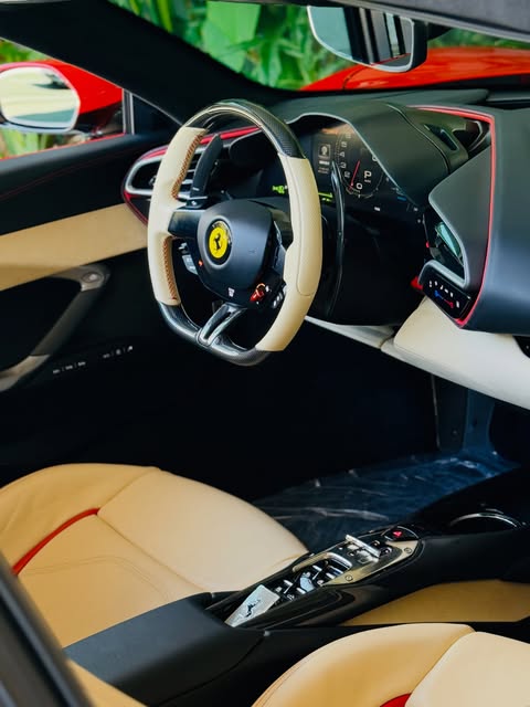 FERRARI 296 GTS - Imagem 18