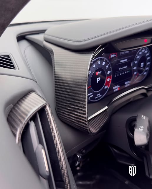 AUDI R8 PERFORMANCE V10 - Imagem 15