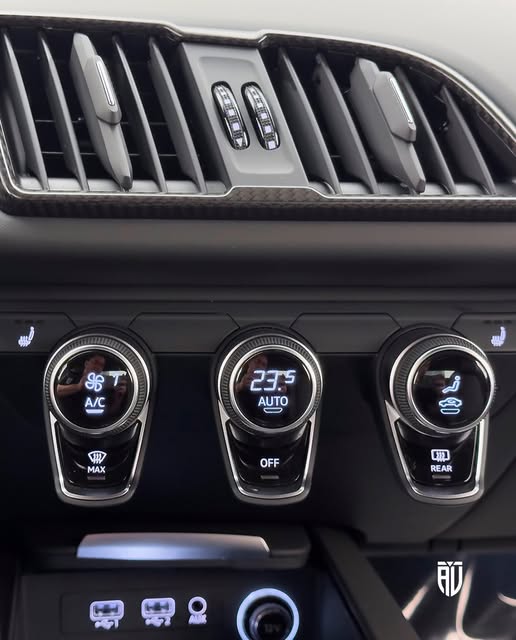 AUDI R8 PERFORMANCE V10 - Imagem 10