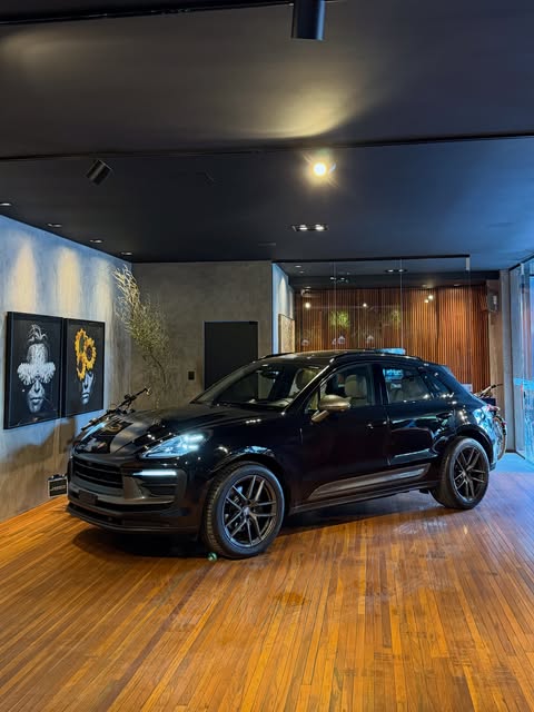PORSCHE MACAN - Imagem 1