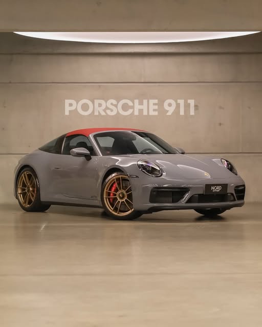 PORSCHE 911 TARGA 4 GTS - Imagem 1
