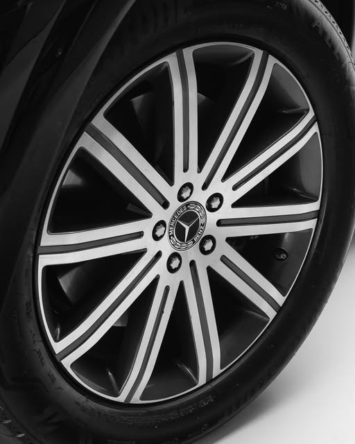 MERCEDES-BENZ GLE 450D - Imagem 6