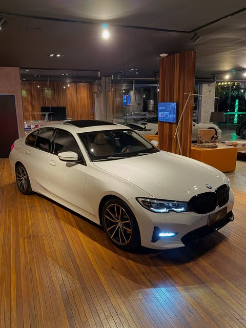 BMW 320I SPORT GP - Imagem 14