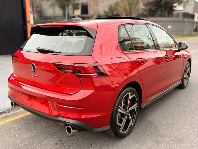 VOLKSWAGEN GOLF GTI - Imagem 1
