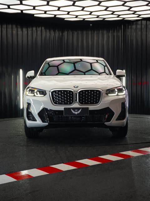 BMW X4 XDRIVE20I - Imagem 13