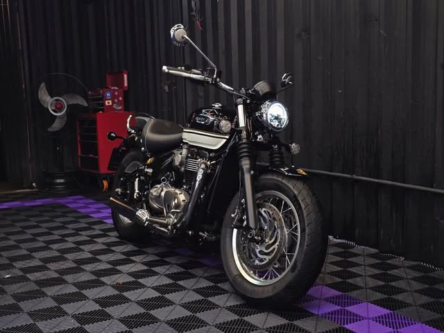 TRIUMPH BONNEVILLE SPEEDMASTER - Imagem 1