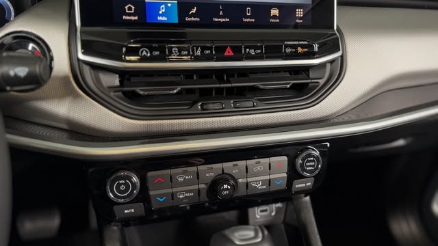 JEEP COMPASS LONGITUDE T270 - Imagem 9