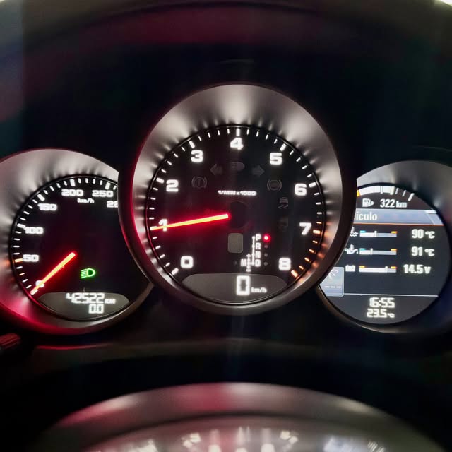 PORSCHE MACAN - Imagem 10