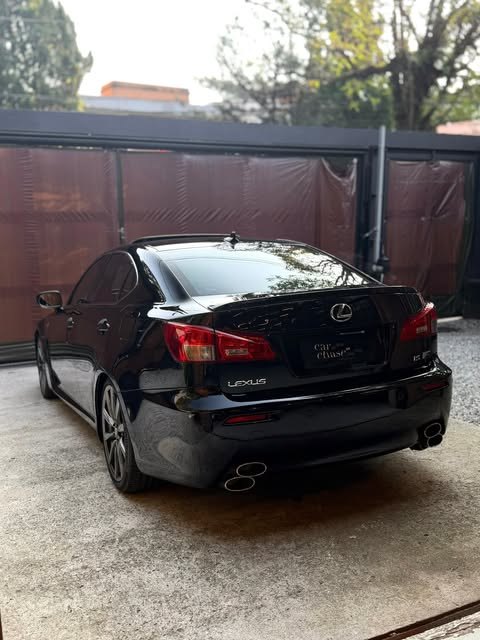 LEXUS IS F - Imagem 4