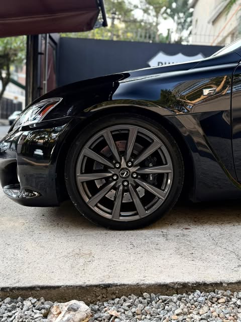 LEXUS IS F - Imagem 5