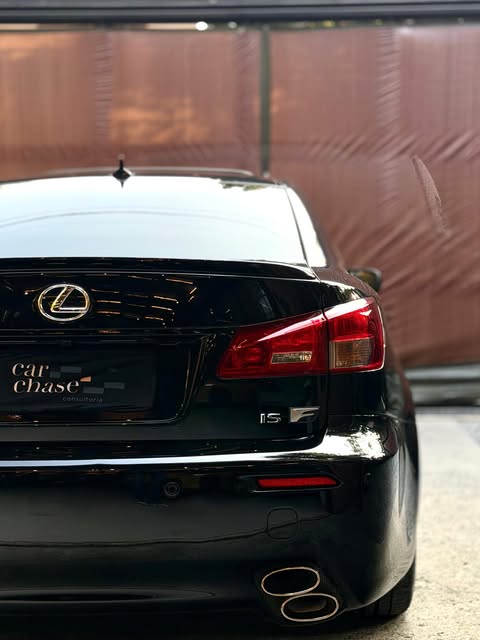 LEXUS IS F - Imagem 7