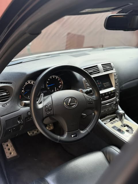 LEXUS IS F - Imagem 9