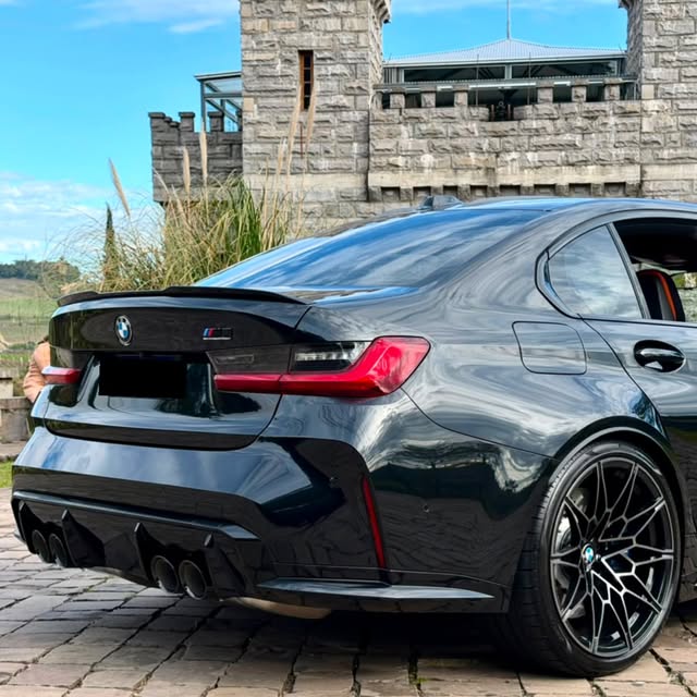 BMW M3 COMPETITION - Imagem 2