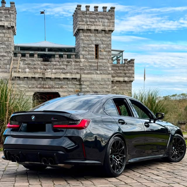 BMW M3 COMPETITION - Imagem 6