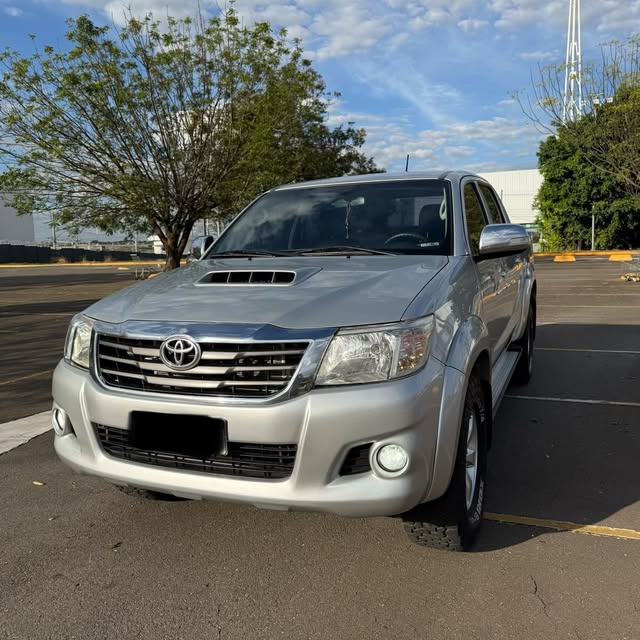 TOYOTA HILUX SRV - Imagem 4