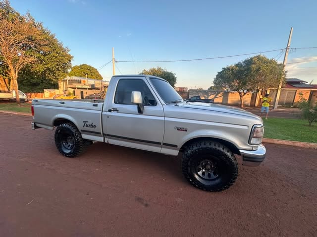 FORD F-1000 XLT - Imagem 2