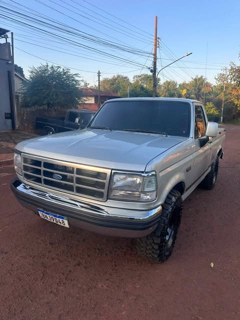 FORD F-1000 XLT - Imagem 3