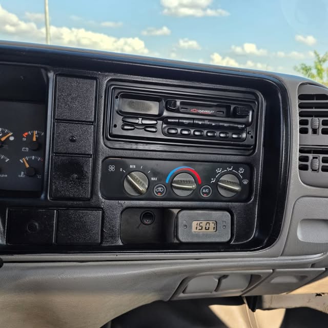 CHEVROLET SILVERADO - Imagem 8