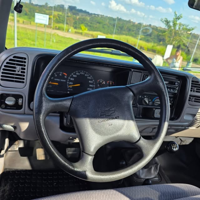 CHEVROLET SILVERADO - Imagem 10
