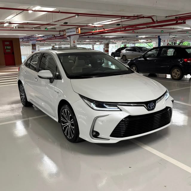 TOYOTA COROLLA ALTIS PREMIUM HYBRID - Imagem 5
