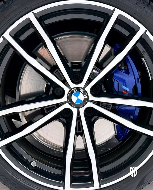 BMW 320I M SPORT - Imagem 5