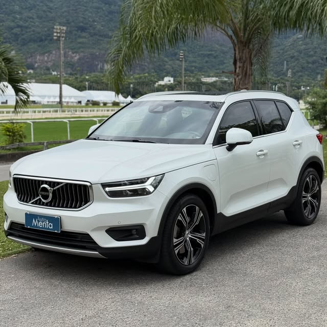 VOLVO XC40 T5 INSCRIPTION HYBRID - Imagem 1